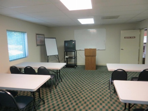 Fairview Inn & Suites Mobile image 10