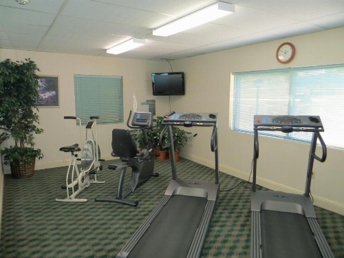 Fairview Inn & Suites Mobile image 9